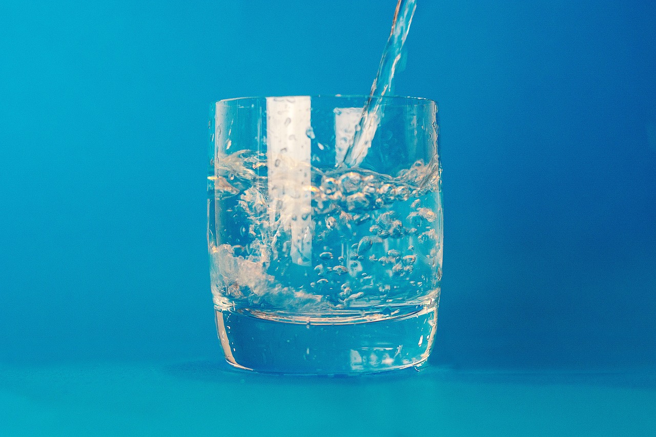 Glass 2619011 1280